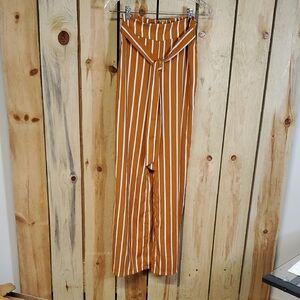 Womend Forever 21 Contemporary Striped Pants Size S Gold And White Business